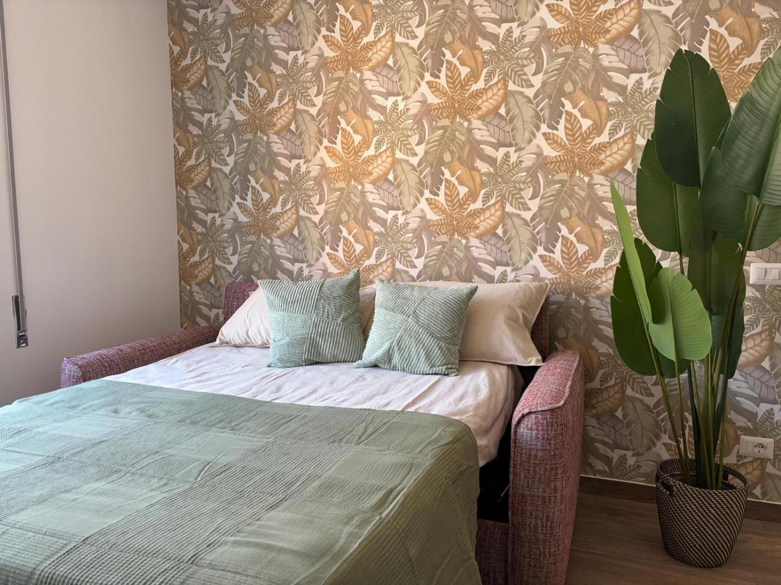Aulo Plauzio Apartamento *